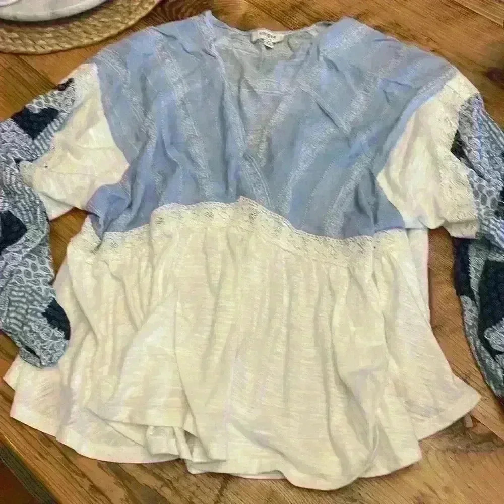 Umgee blouse size small